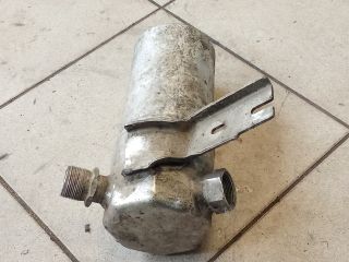 bontott AUDI A8 Klíma Párátlanító Tartály