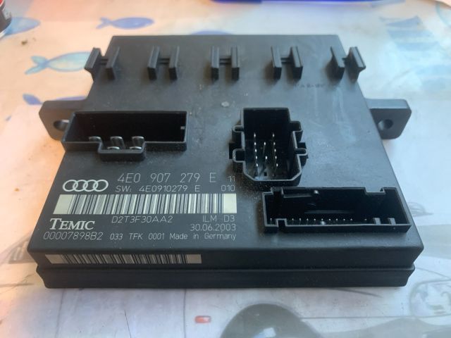 bontott AUDI A8 Komfort Elektronika