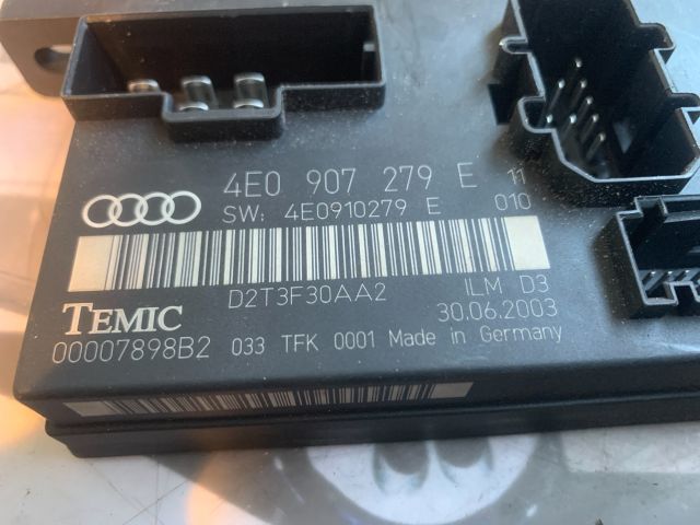 bontott AUDI A8 Komfort Elektronika