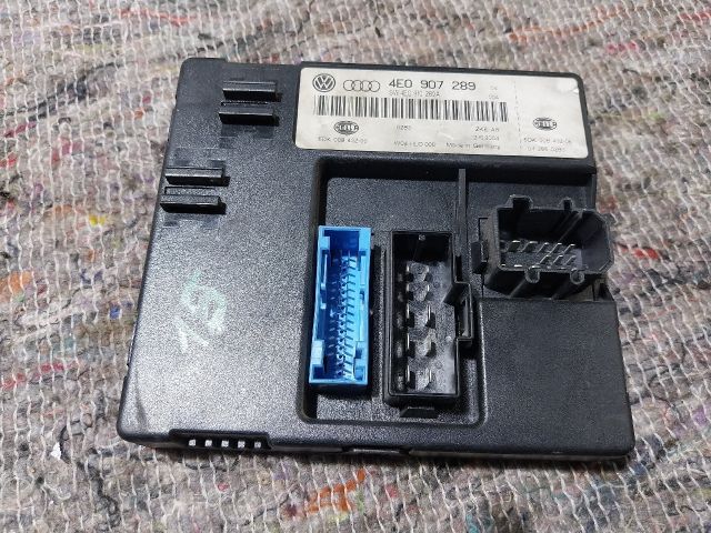 bontott AUDI A8 Komfort Elektronika