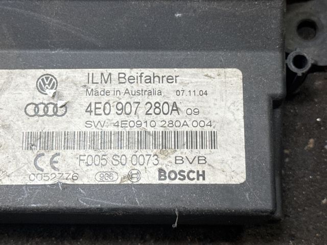 bontott AUDI A8 Komfort Elektronika