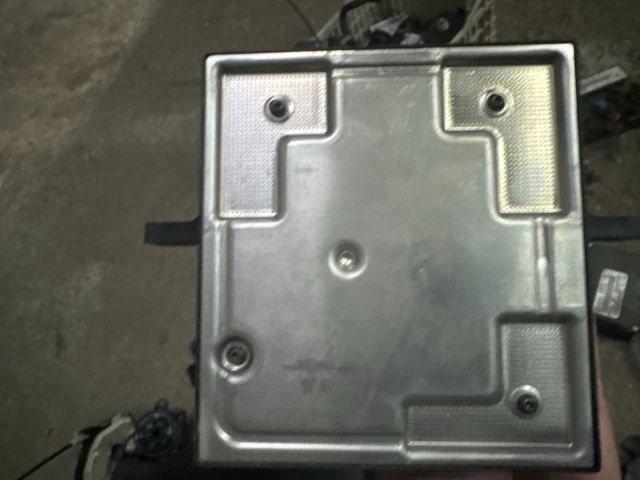 bontott AUDI A8 Komfort Elektronika