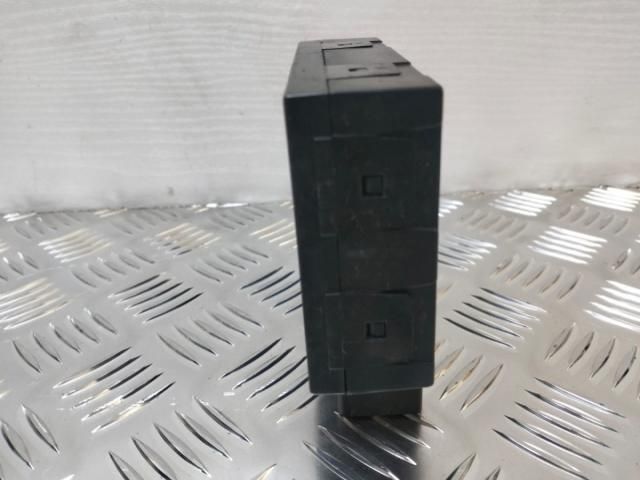 bontott AUDI A8 Komfort Elektronika