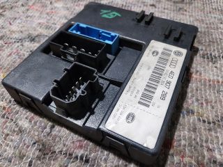 bontott AUDI A8 Komfort Elektronika