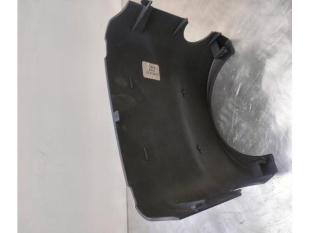 bontott AUDI A8 Kormányközép Burkolat