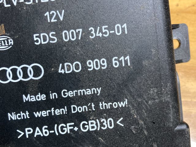 bontott AUDI A8 Kormányoszlop Vezérlő