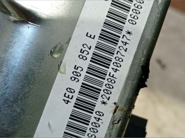 bontott AUDI A8 Kormányoszlop