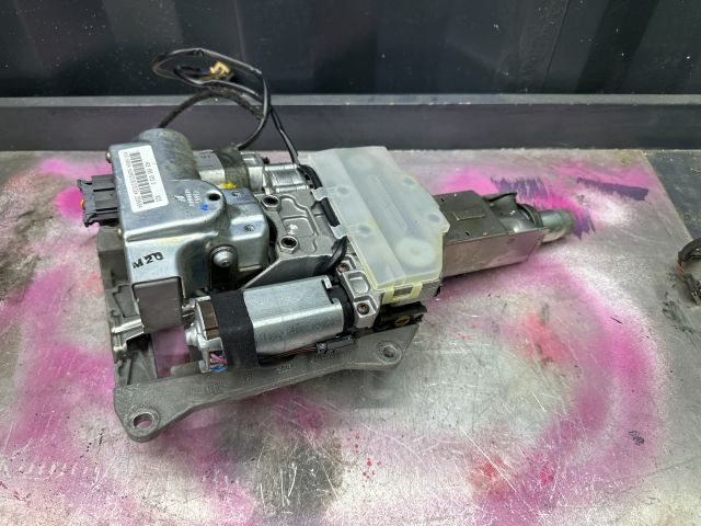 bontott AUDI A8 Kormányoszlop