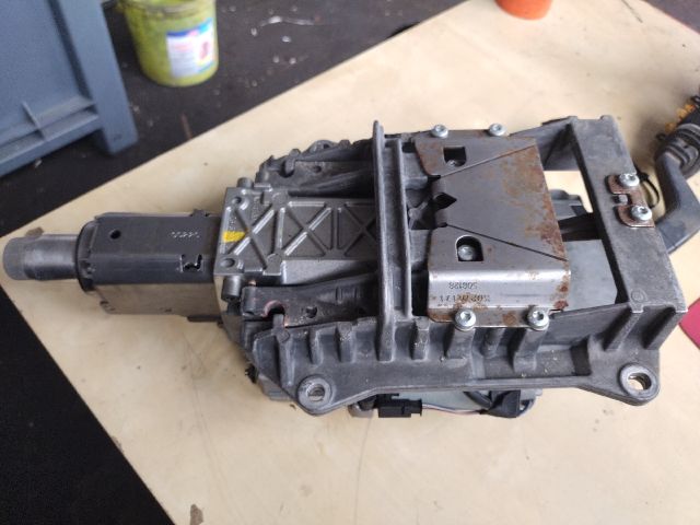 bontott AUDI A8 Kormányoszlop