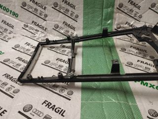 bontott AUDI A8 Középkonzol Keret