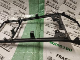 bontott AUDI A8 Középkonzol Keret