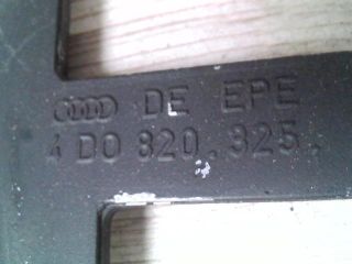 bontott AUDI A8 Középkonzol Keret