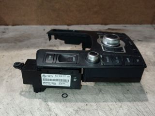 bontott AUDI A8 Középkonzol Vezérlő Panel
