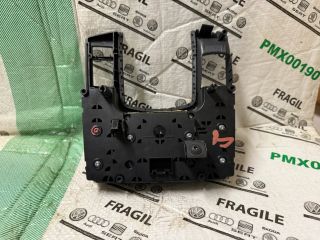 bontott AUDI A8 Középkonzol Vezérlő Panel