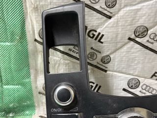 bontott AUDI A8 Középkonzol Vezérlő Panel