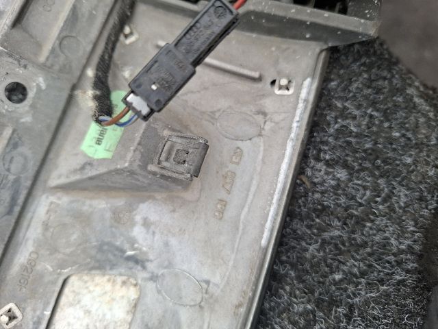 bontott AUDI A8 Középső Műszerfal Díszléc