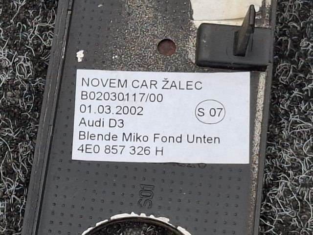 bontott AUDI A8 Középső Műszerfal Díszléc