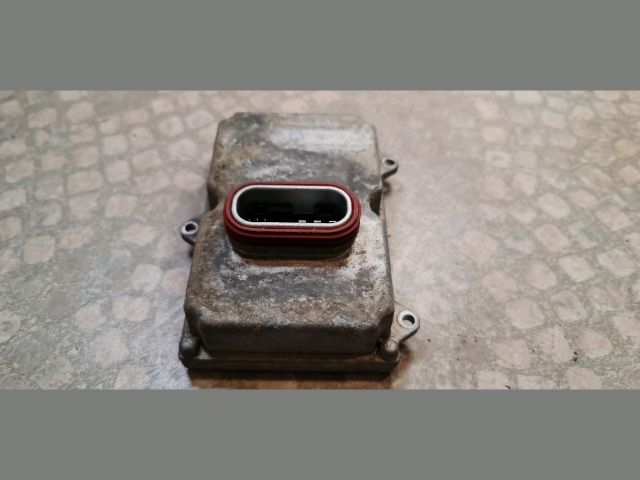 bontott AUDI A8 Lámpa Vezérlő