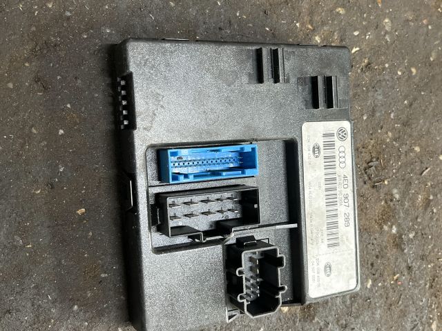 bontott AUDI A8 Lámpa Vezérlő