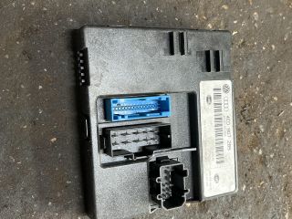 bontott AUDI A8 Lámpa Vezérlő