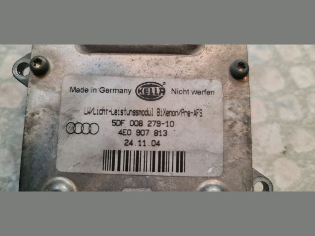 bontott AUDI A8 Lámpa Vezérlő