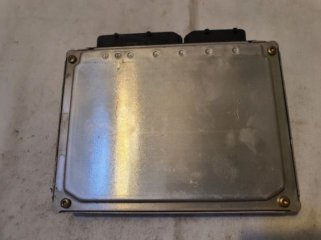 bontott AUDI A8 Légrugó Vezérlő