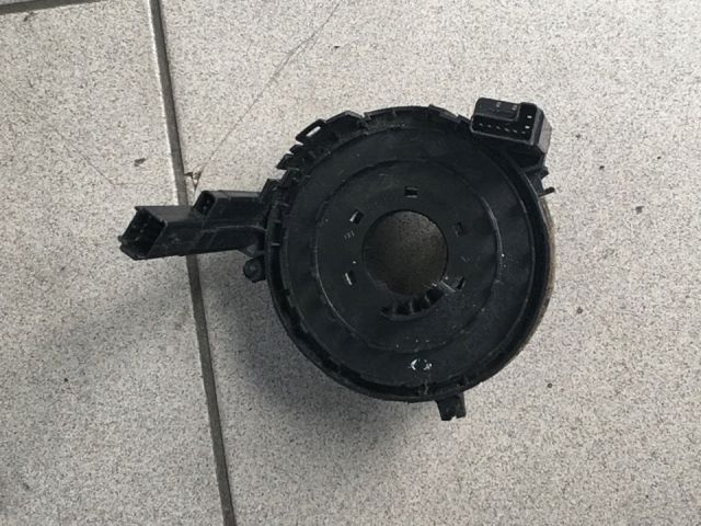 bontott AUDI A8 Légzsák Átvezető Szalagkábel