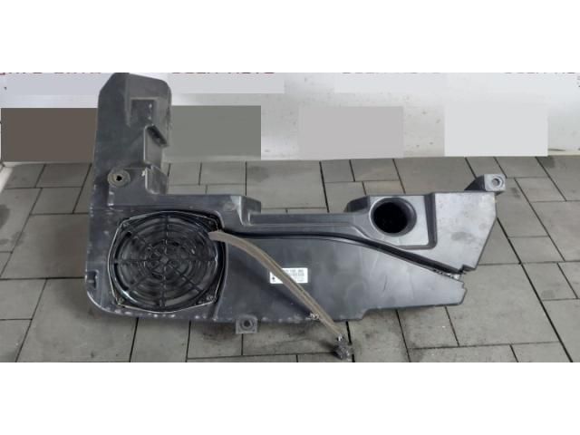 bontott AUDI A8 Mélynyomó Hangszóró