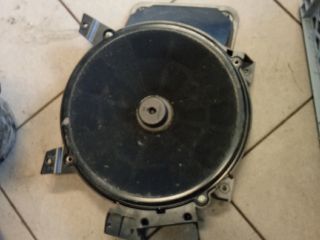 bontott AUDI A8 Mélynyomó Hangszóró