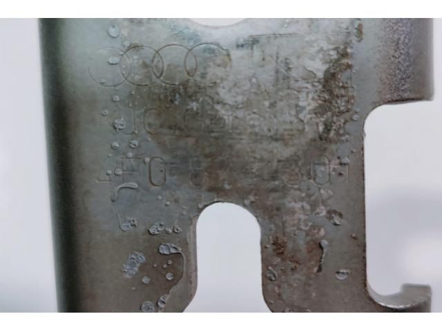 bontott AUDI A8 Motorháztető Bal Zsanér