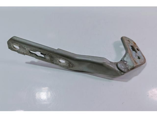 bontott AUDI A8 Motorháztető Bal Zsanér