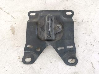 bontott AUDI A8 Motorháztető Biztonsági Kampó