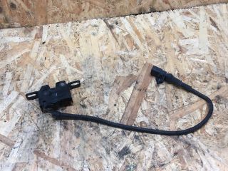 bontott AUDI A8 Motorháztető Zárszerkezet