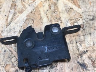 bontott AUDI A8 Motorháztető Zárszerkezet