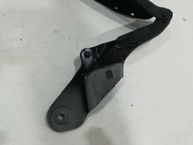 bontott AUDI A8 Motorháztető Zsanér Pár