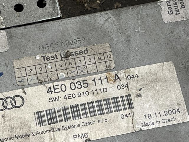 bontott AUDI A8 Navigáció Elektronika