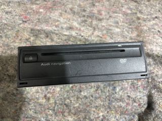 bontott AUDI A8 Navigációs Fejegység