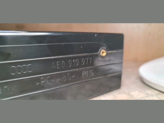 bontott AUDI A8 Navigációs Fejegység