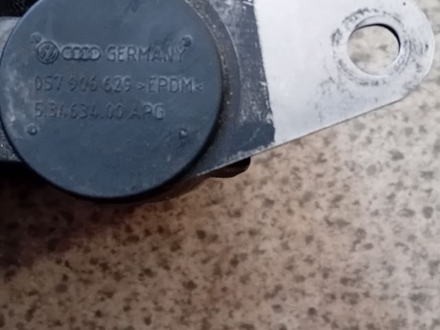 bontott AUDI A8 Nyomástartó Szelep