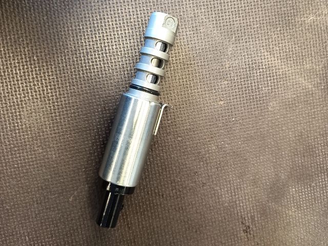 bontott AUDI A8 Okos Kerékszelep