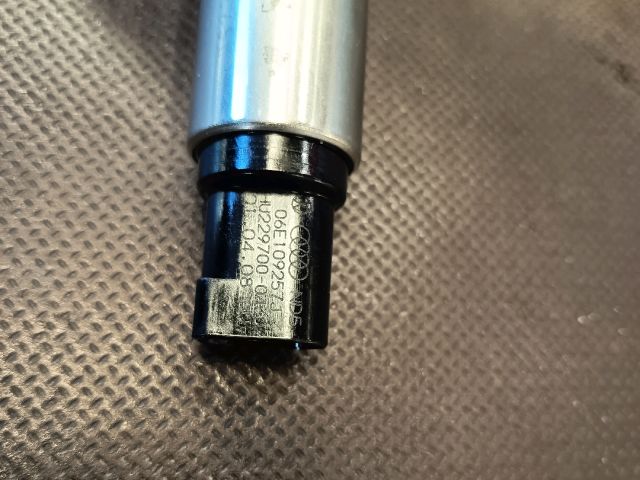 bontott AUDI A8 Okos Kerékszelep