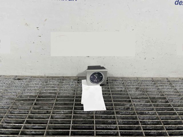 bontott AUDI A8 Óra (Időmérő)