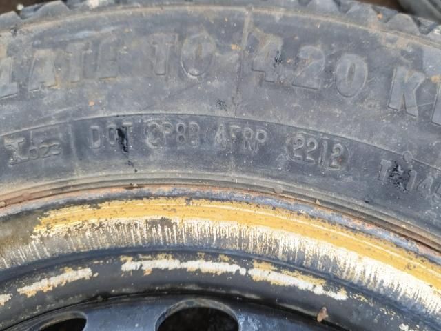 bontott AUDI A8 Pótkerék