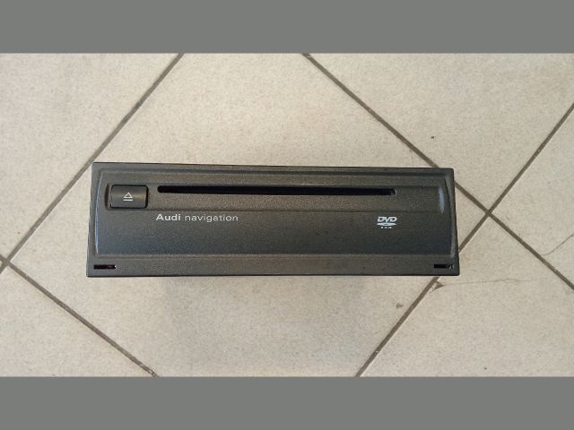 bontott AUDI A8 Rádió / CD