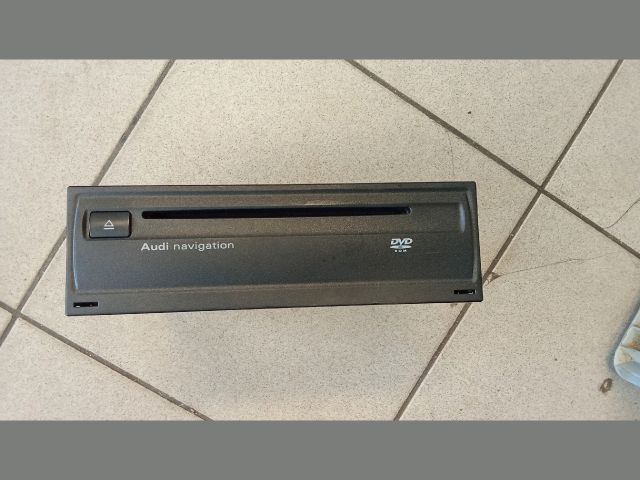 bontott AUDI A8 Rádió / CD