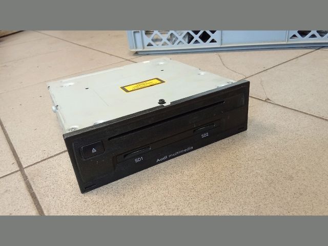 bontott AUDI A8 Rádió / CD