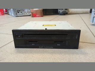 bontott AUDI A8 Rádió / CD