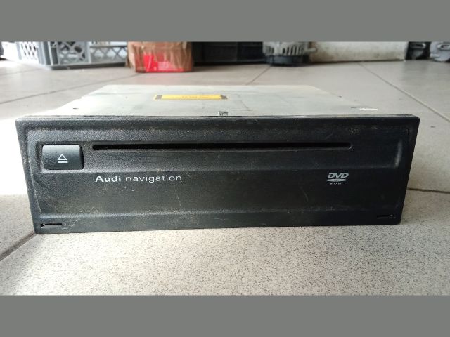 bontott AUDI A8 Rádió / CD