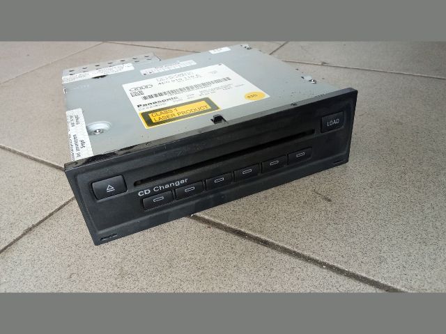 bontott AUDI A8 Rádió / CD