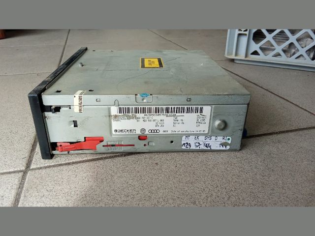 bontott AUDI A8 Rádió / CD